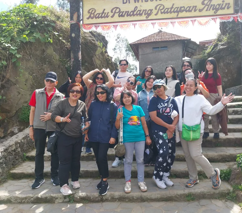 testimoni open trip dieng nathan tour holidays